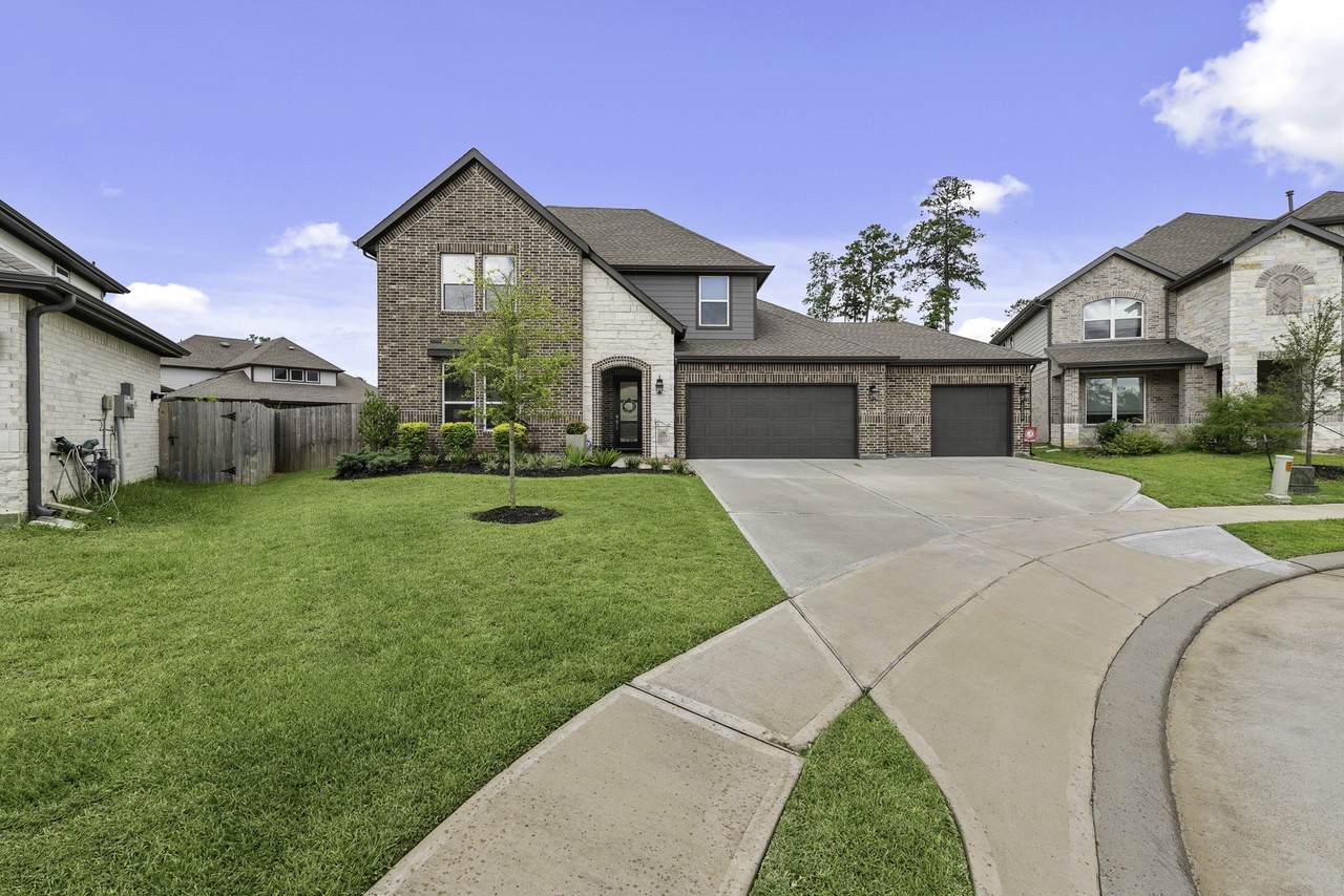 10009 Gray Jay Court - Photo 1