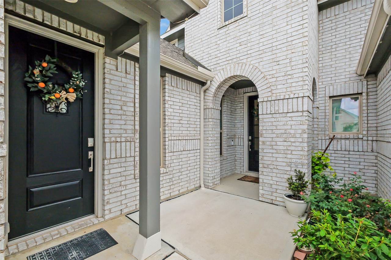 5608 Forest Cove Drive - Photo 1