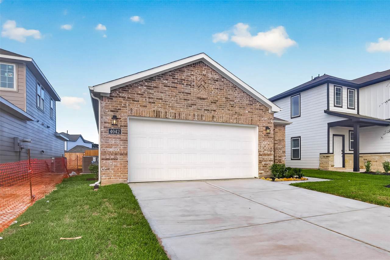4042 Bay Court - Photo 1
