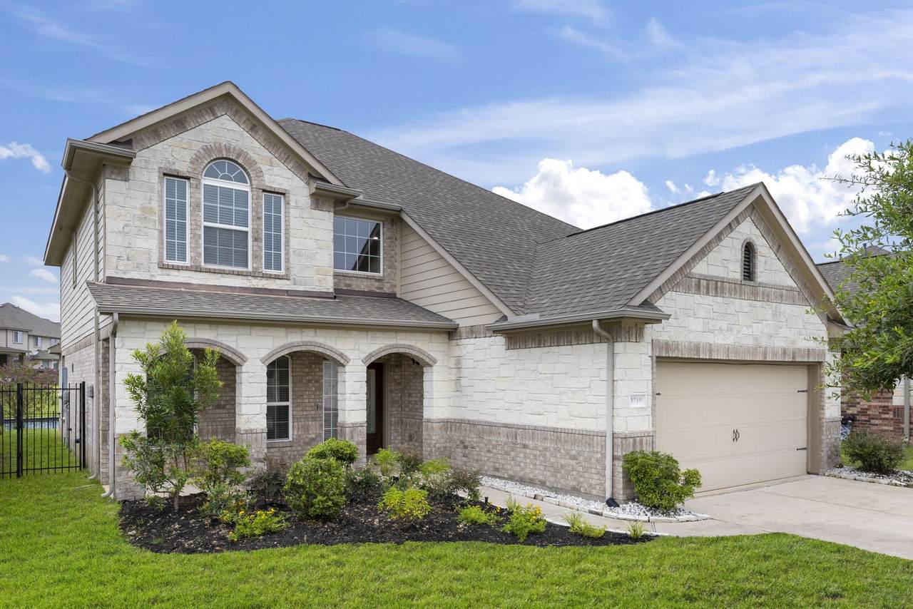 3719 Lake Bend Shore Drive - Photo 1