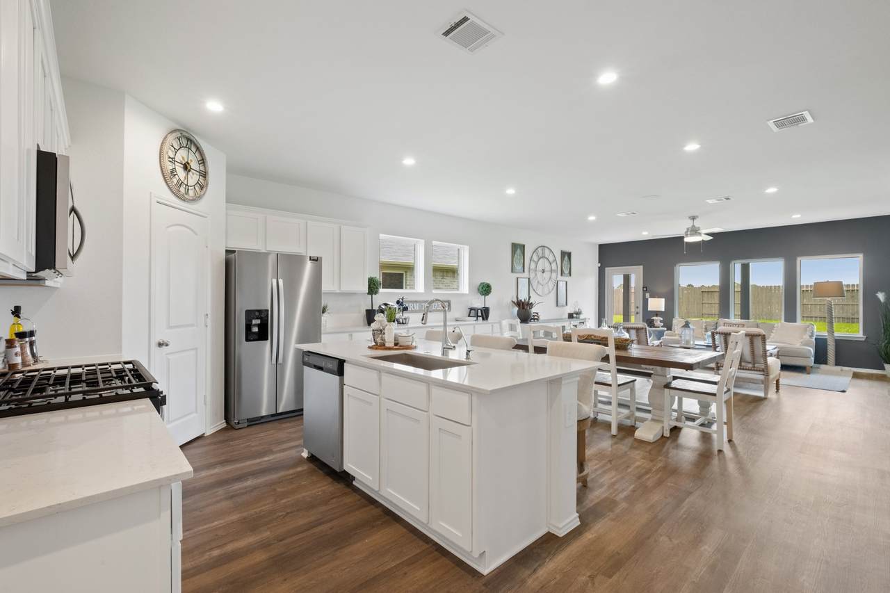 602 Nestor Drive - Photo 1