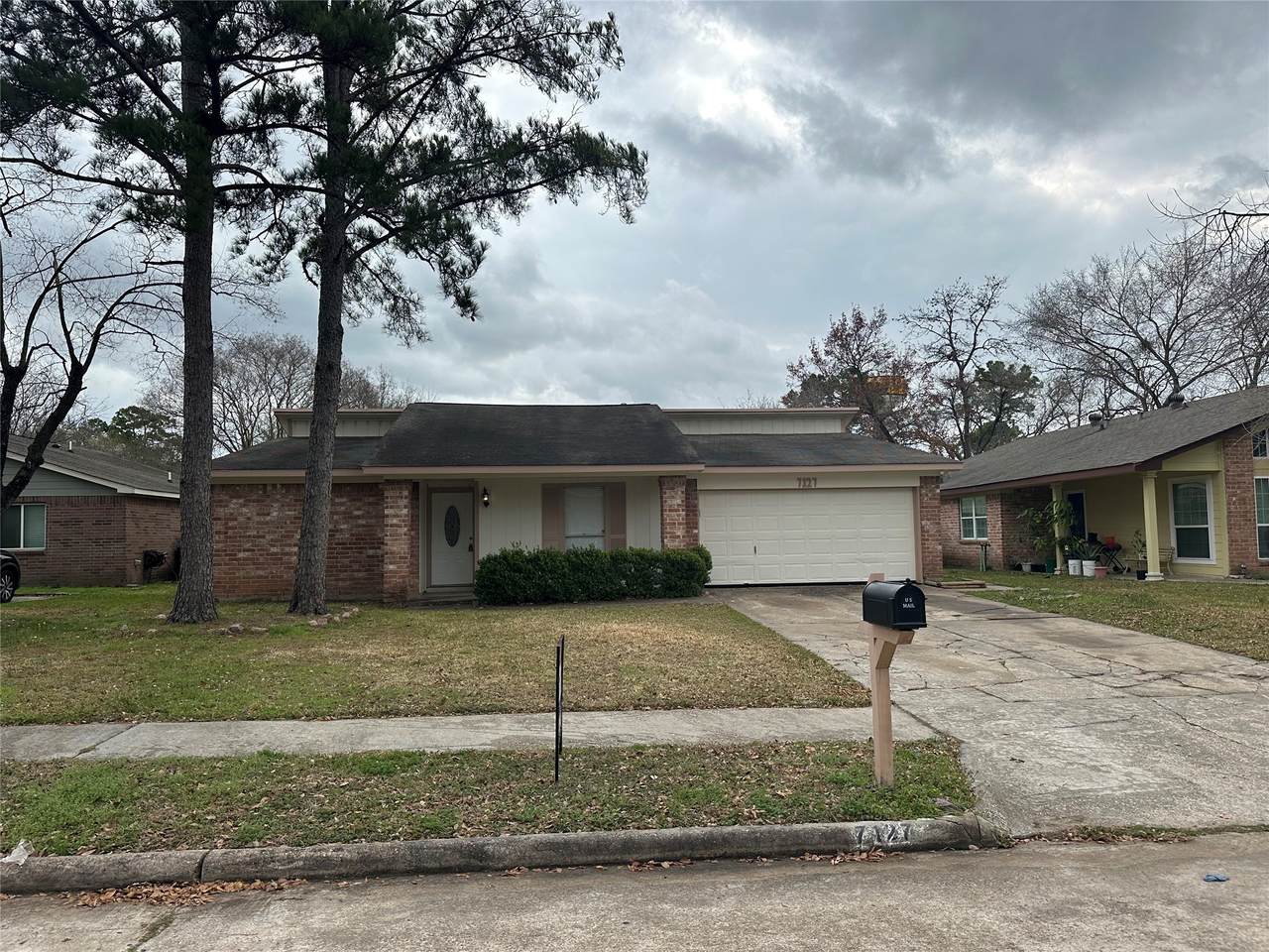 7127 Maxwood Drive - Photo 1