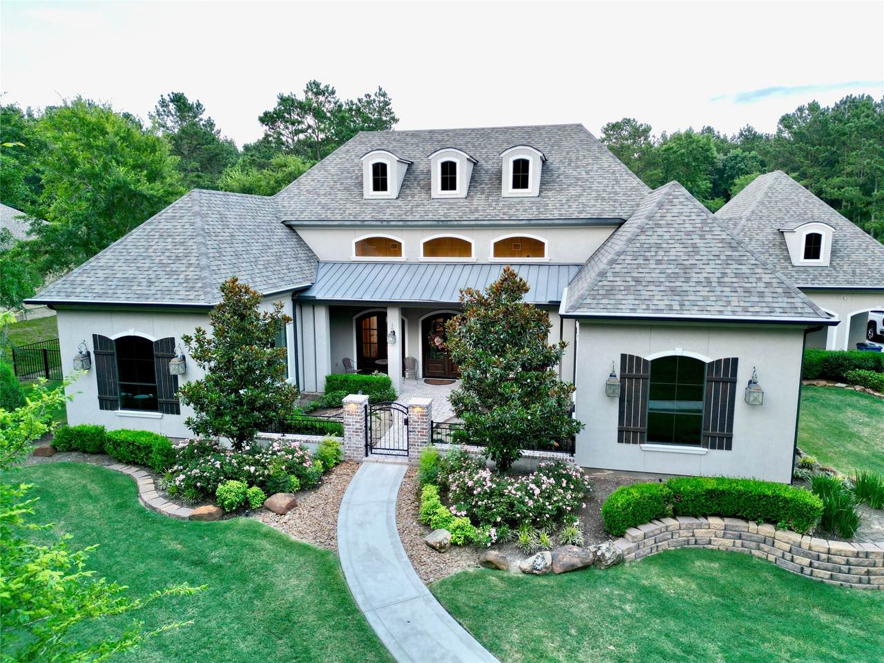 9050 Legacy Creek Court - Photo 1