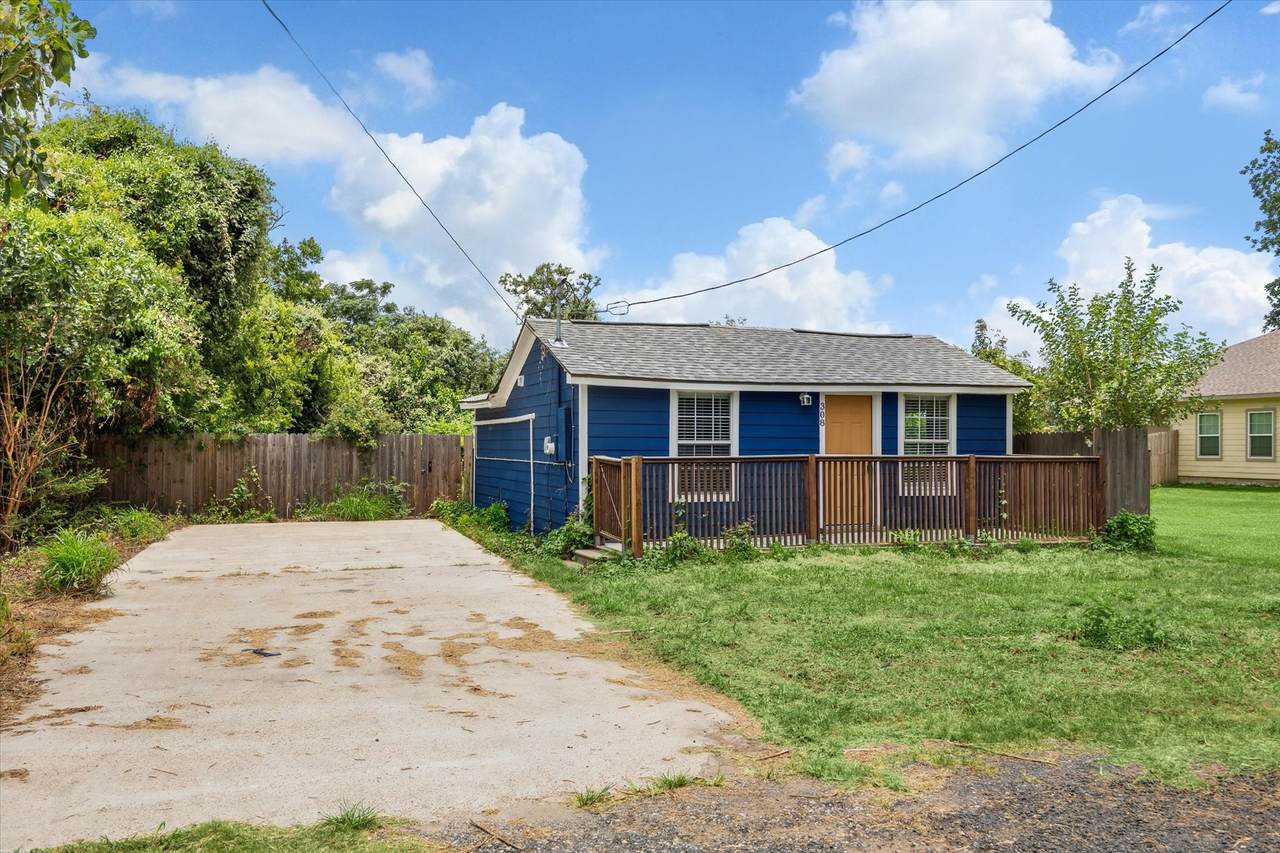 308 Crockett Street - Photo 1
