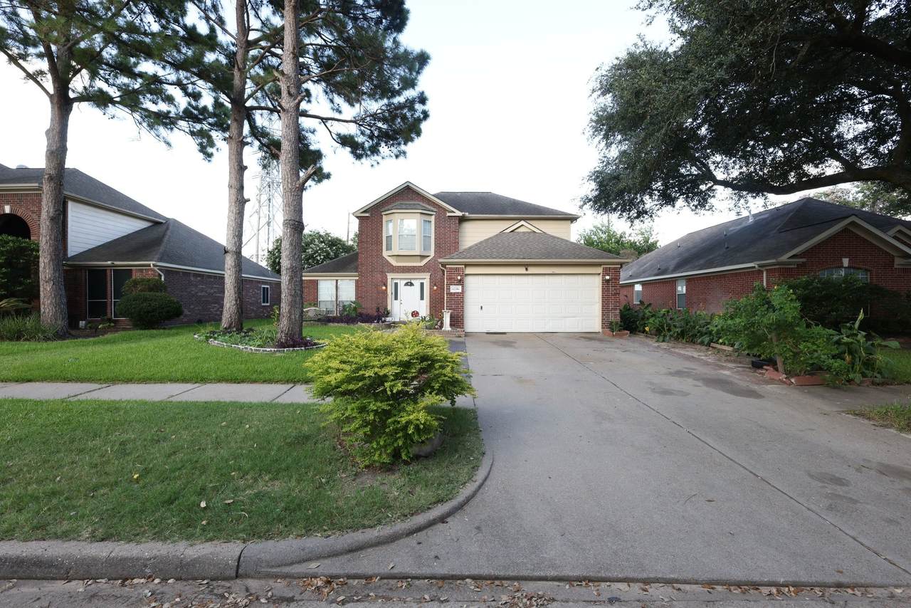 6246 Billinsgate Drive - Photo 1