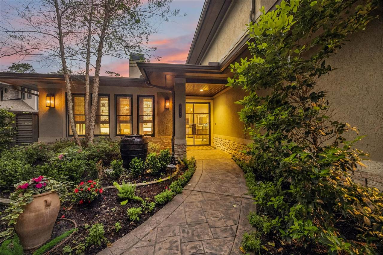 422 Pinewold Drive - Photo 1