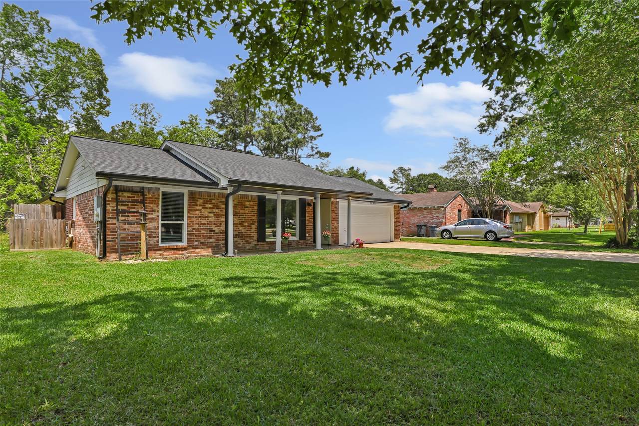 2543 Fountain View Street - Photo 1