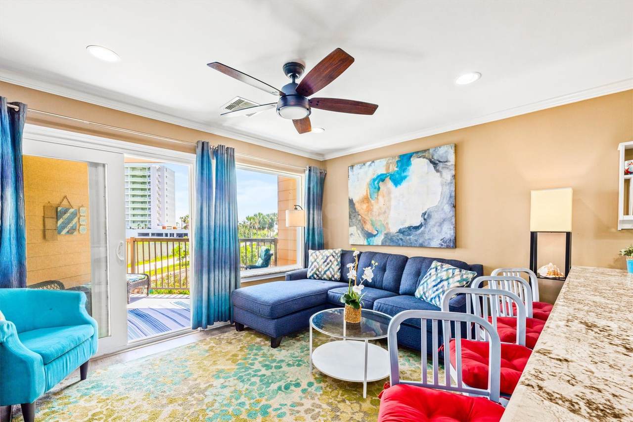 9520 Seawall Boulevard - Photo 1