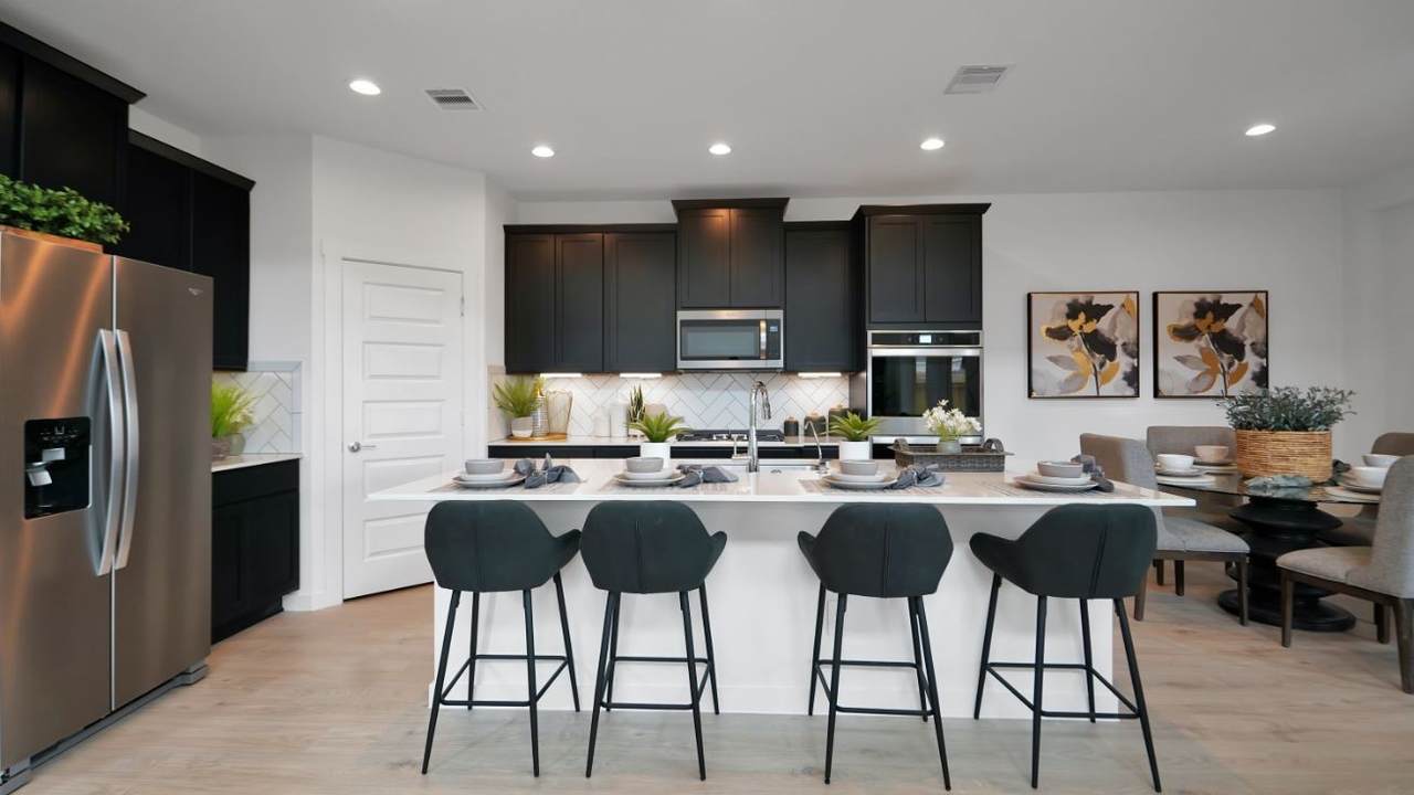 3910 Silver Falls Court - Photo 1