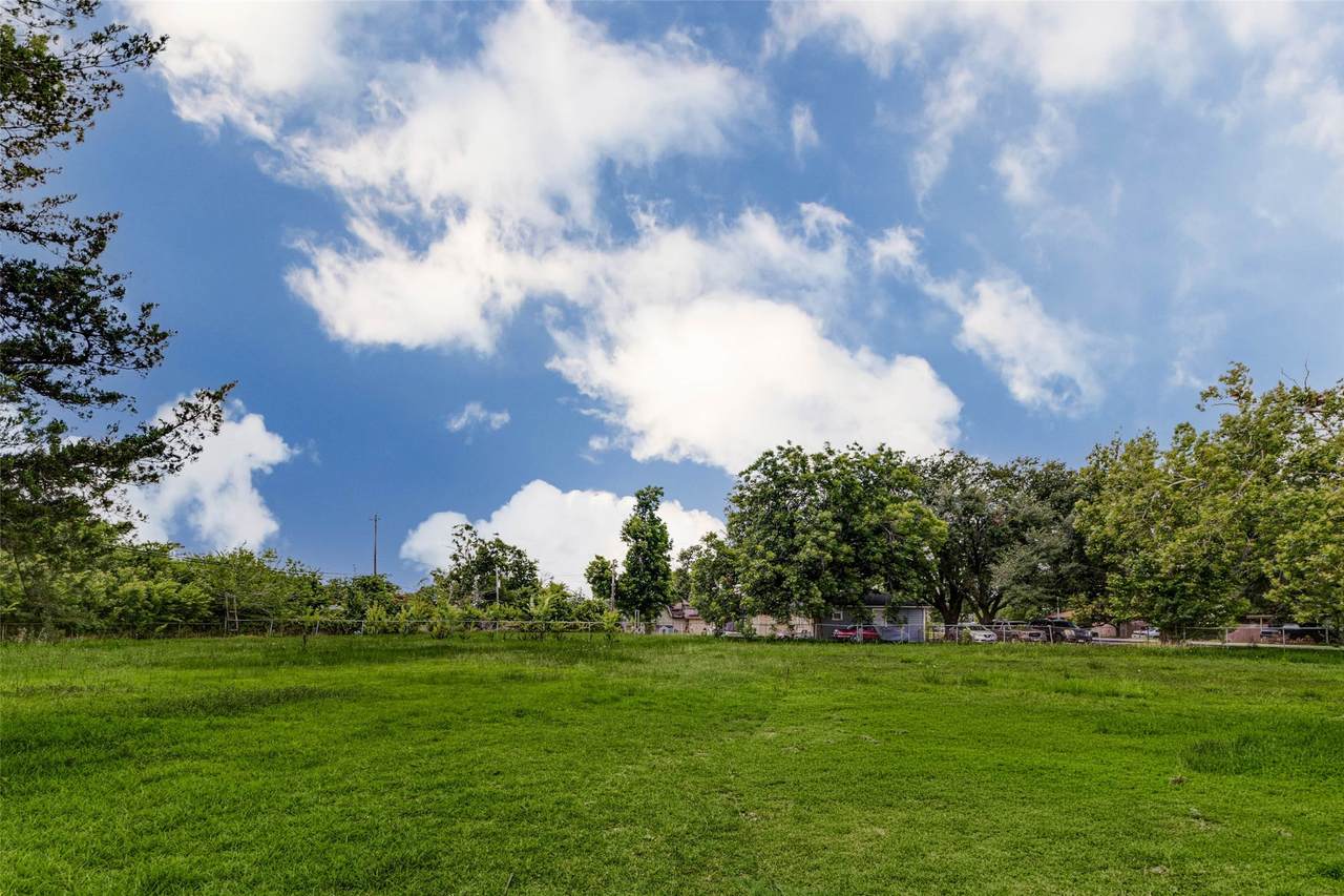 8537 Rannie Road - Photo 1