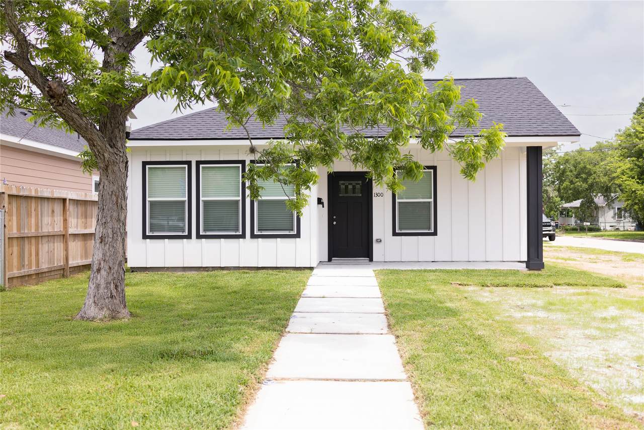 1300 Edison Avenue - Photo 1