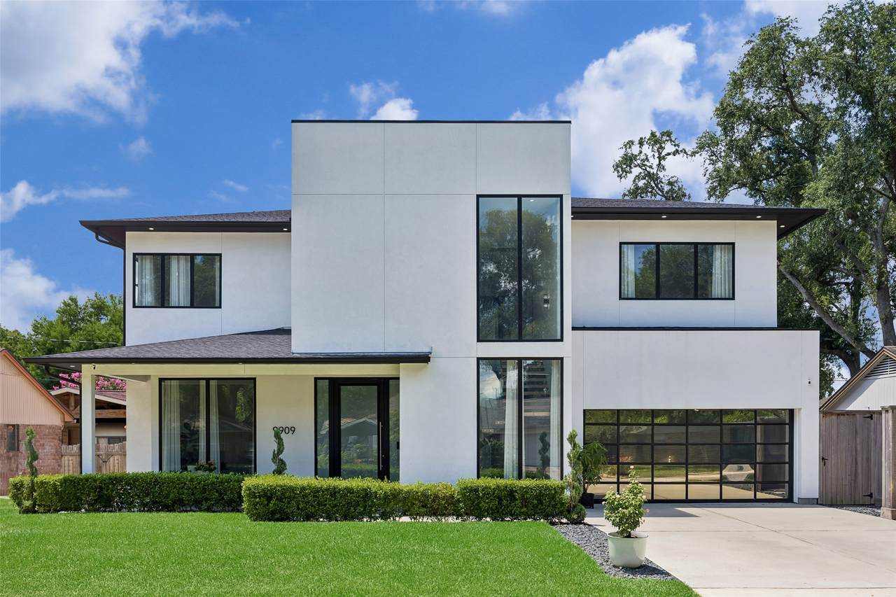 9909 Larston Street - Photo 1