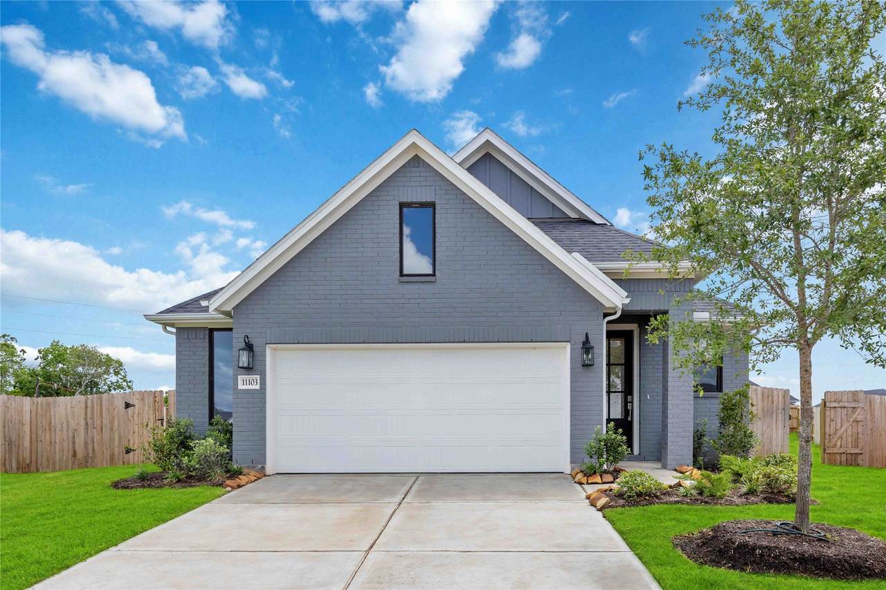 11103 Southwood Drive - Photo 1