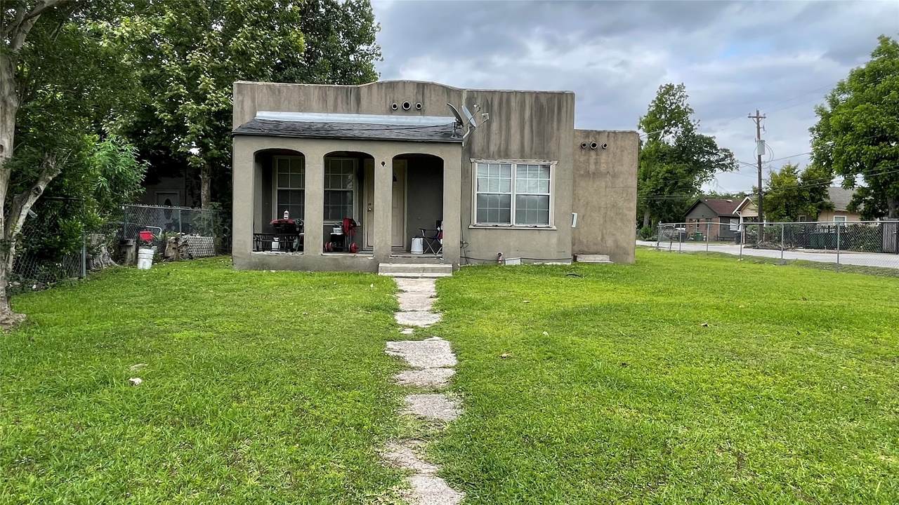 4002 Beggs Street - Photo 1