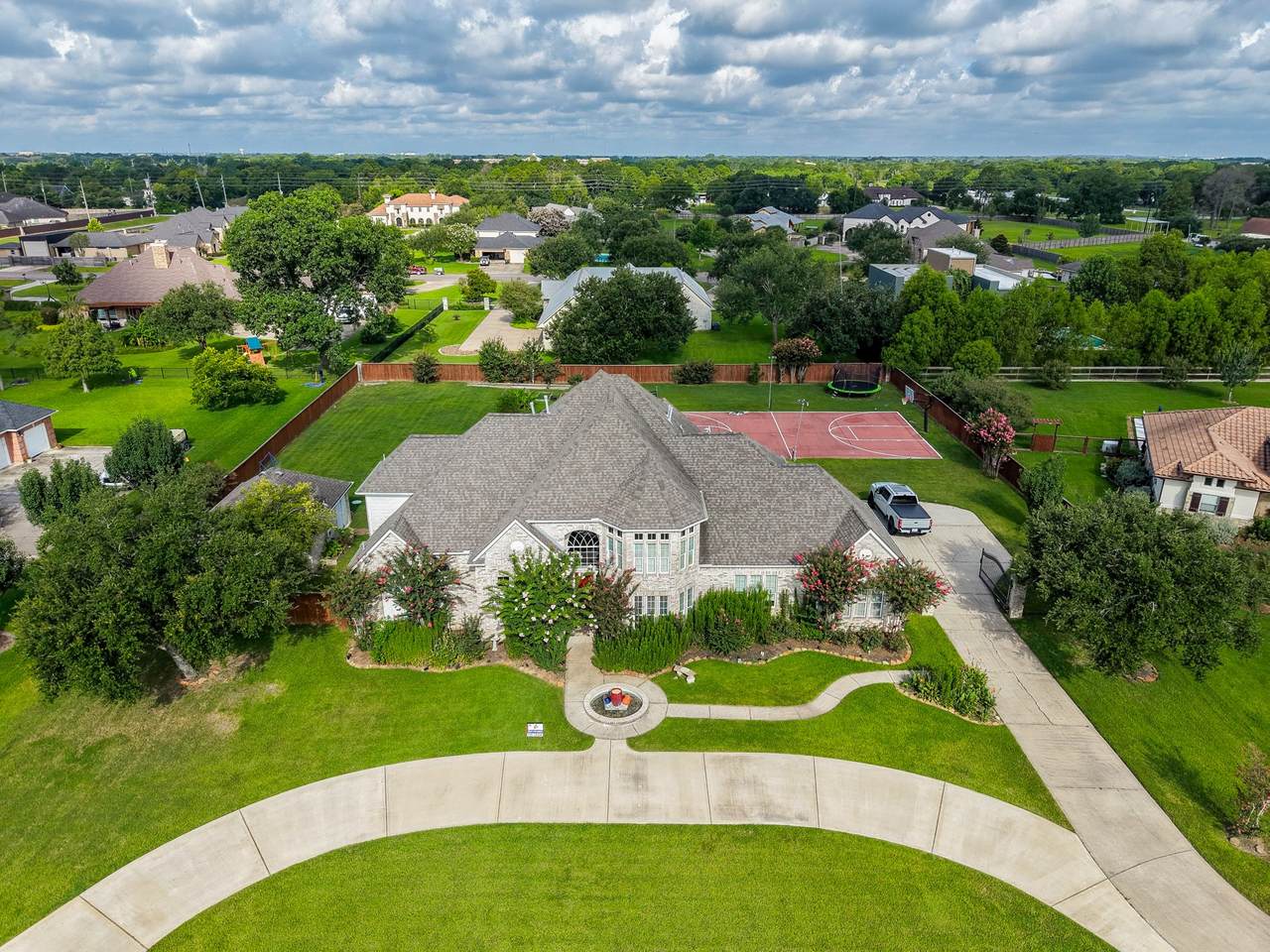 1904 Stonegrove Court - Photo 1