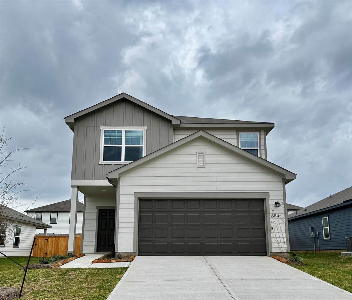 31314 Gayle Prairie Oaks Street - Photo 1