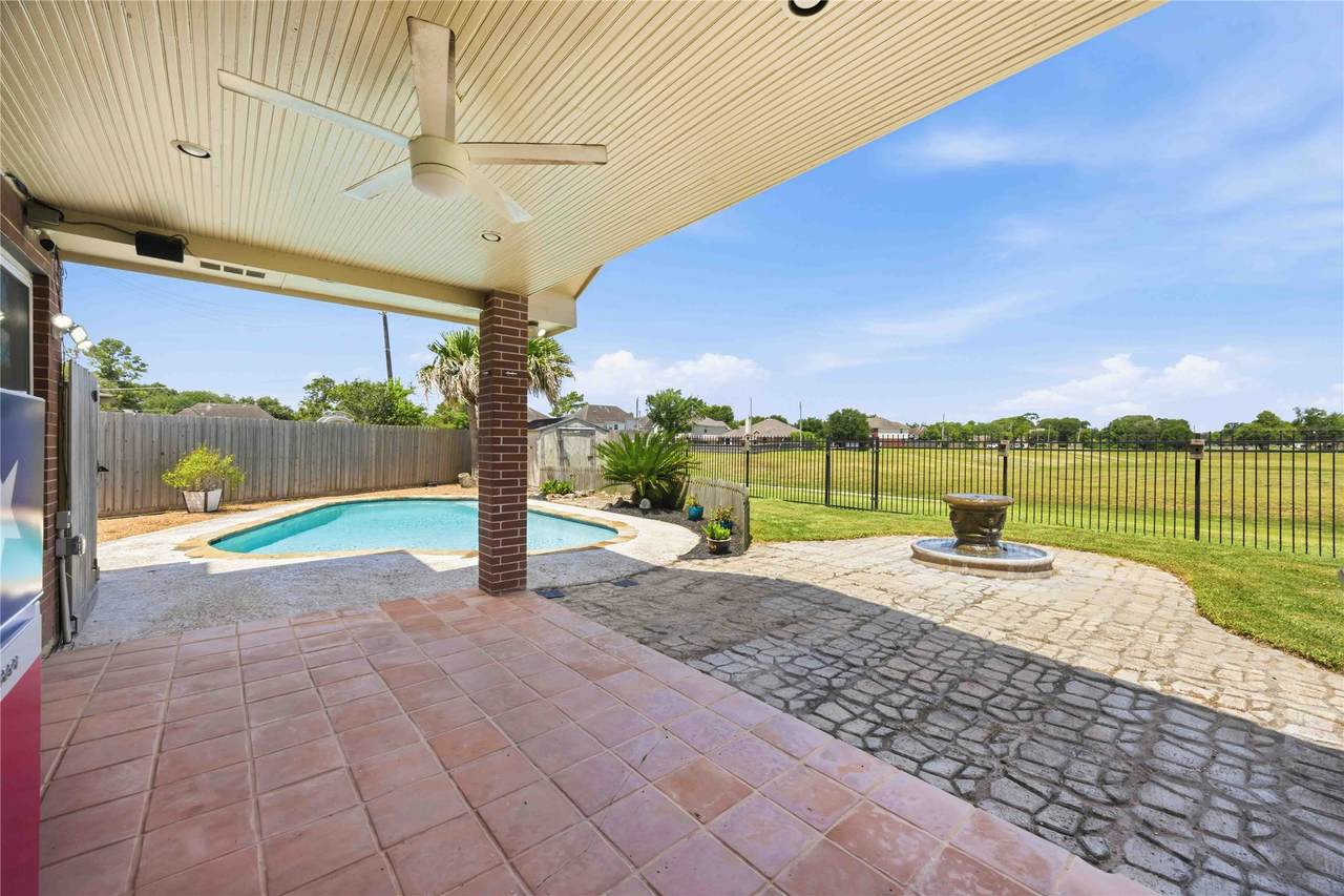 3923 Oak Wood Drive - Photo 1