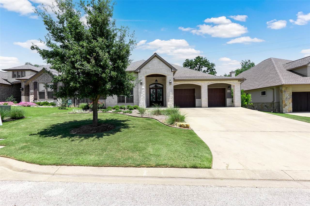 2916 Boxelder Drive - Photo 1