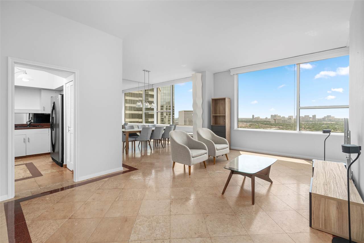 14 Greenway Plaza - Photo 1