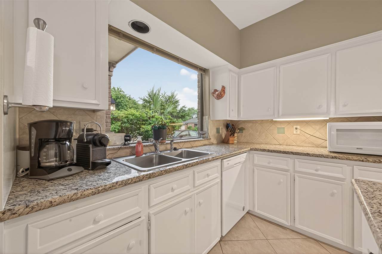 11614 Cedar Creek Drive - Photo 1