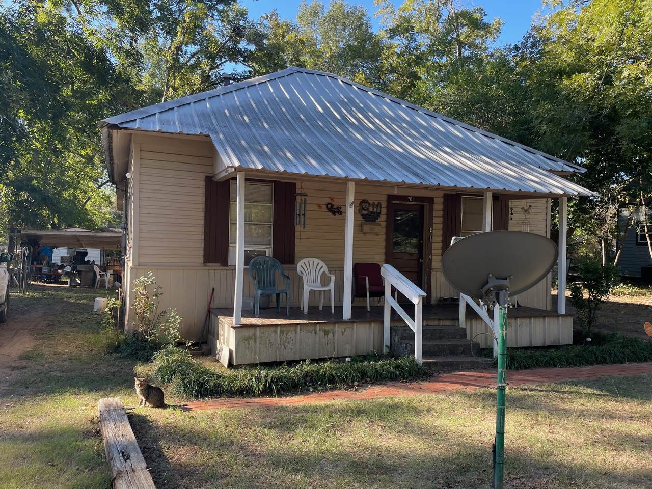 703 Terrell Avenue - Photo 1
