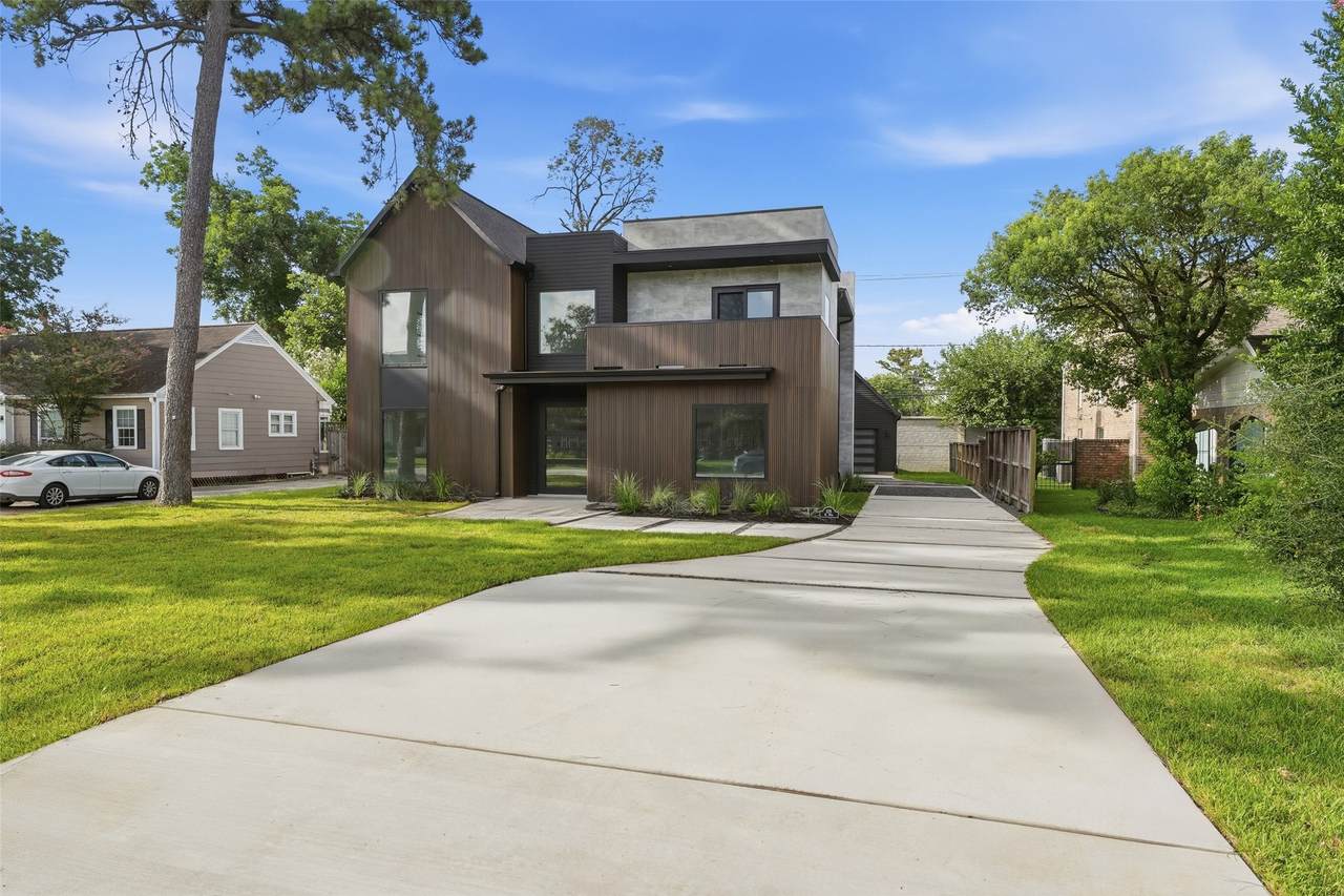 519 30th Street - Photo 1