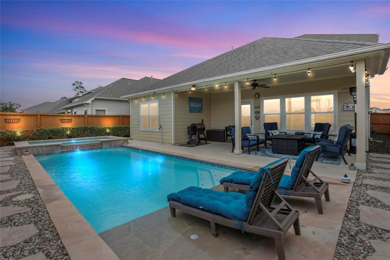 10099 Oakland Hills Drive - Photo 1