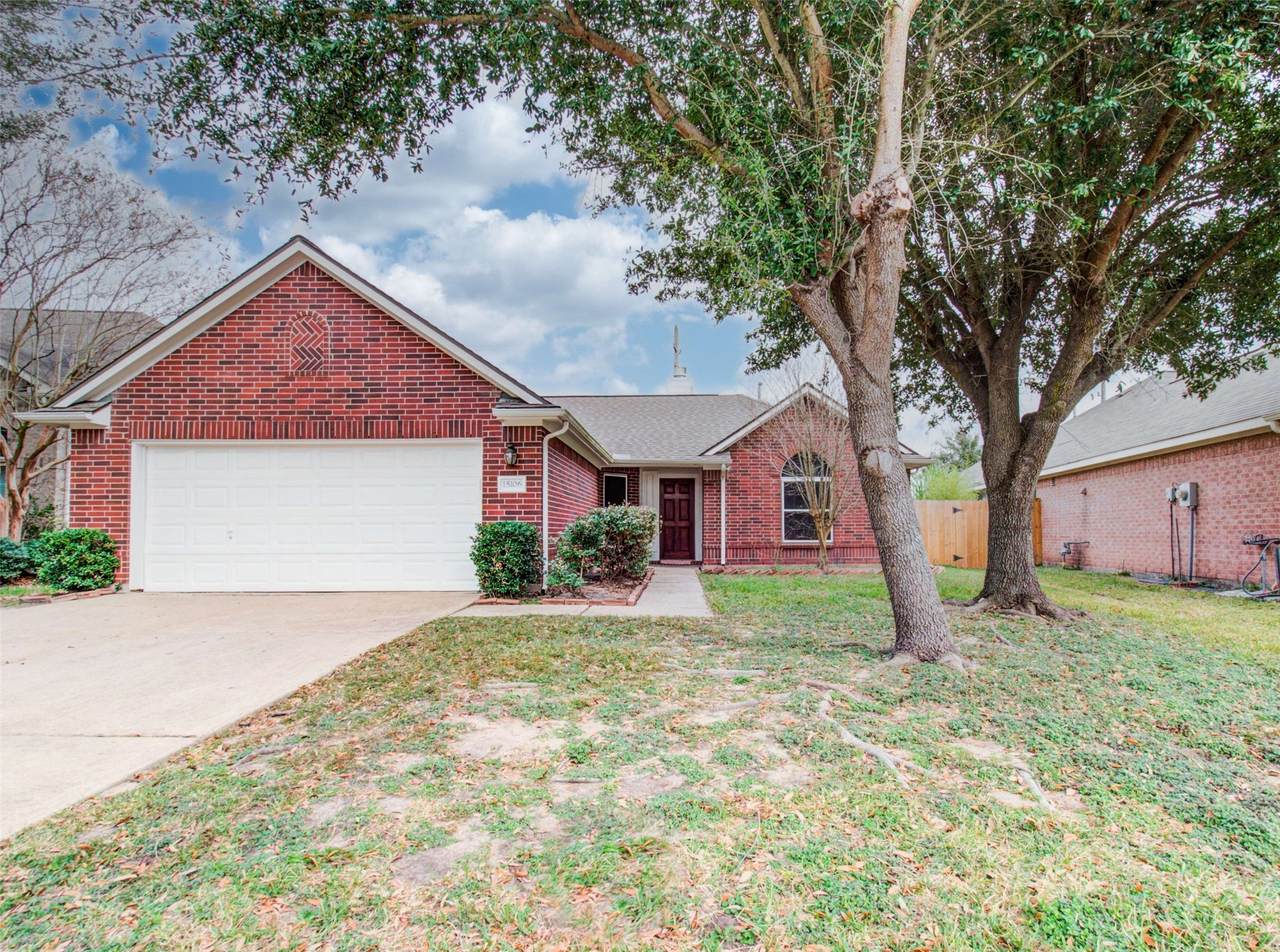 15106 Brookwood Bridge Lane - Photo 1