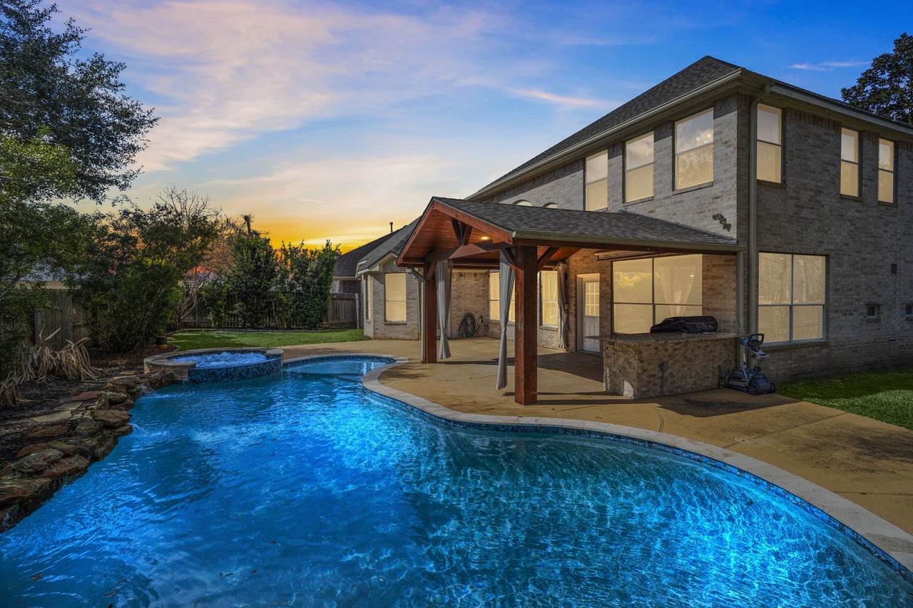 10334 Cape Hatteras Way - Photo 1