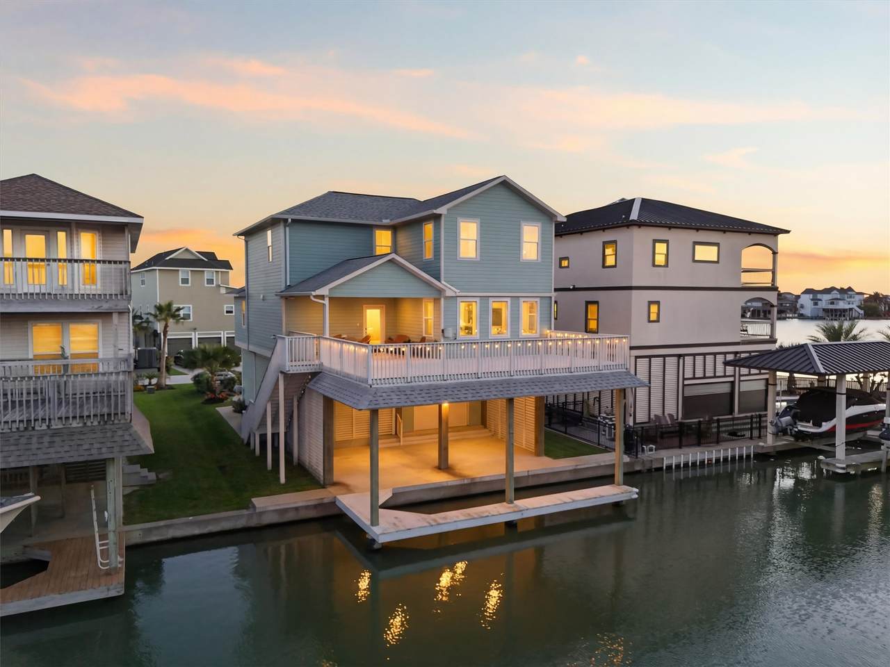 438 Amanda Circle - Photo 1