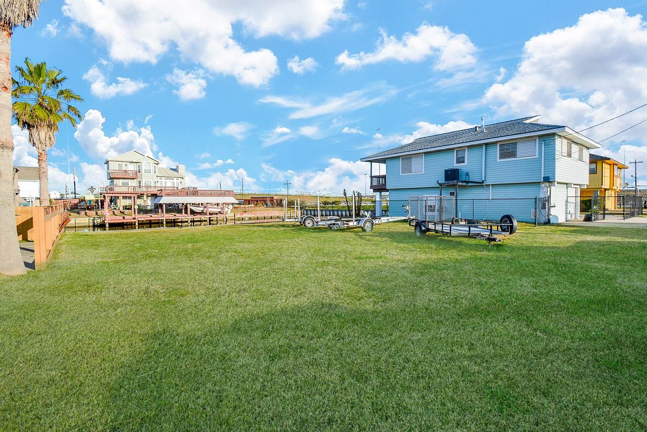 567 Warsaw Street - Photo 1