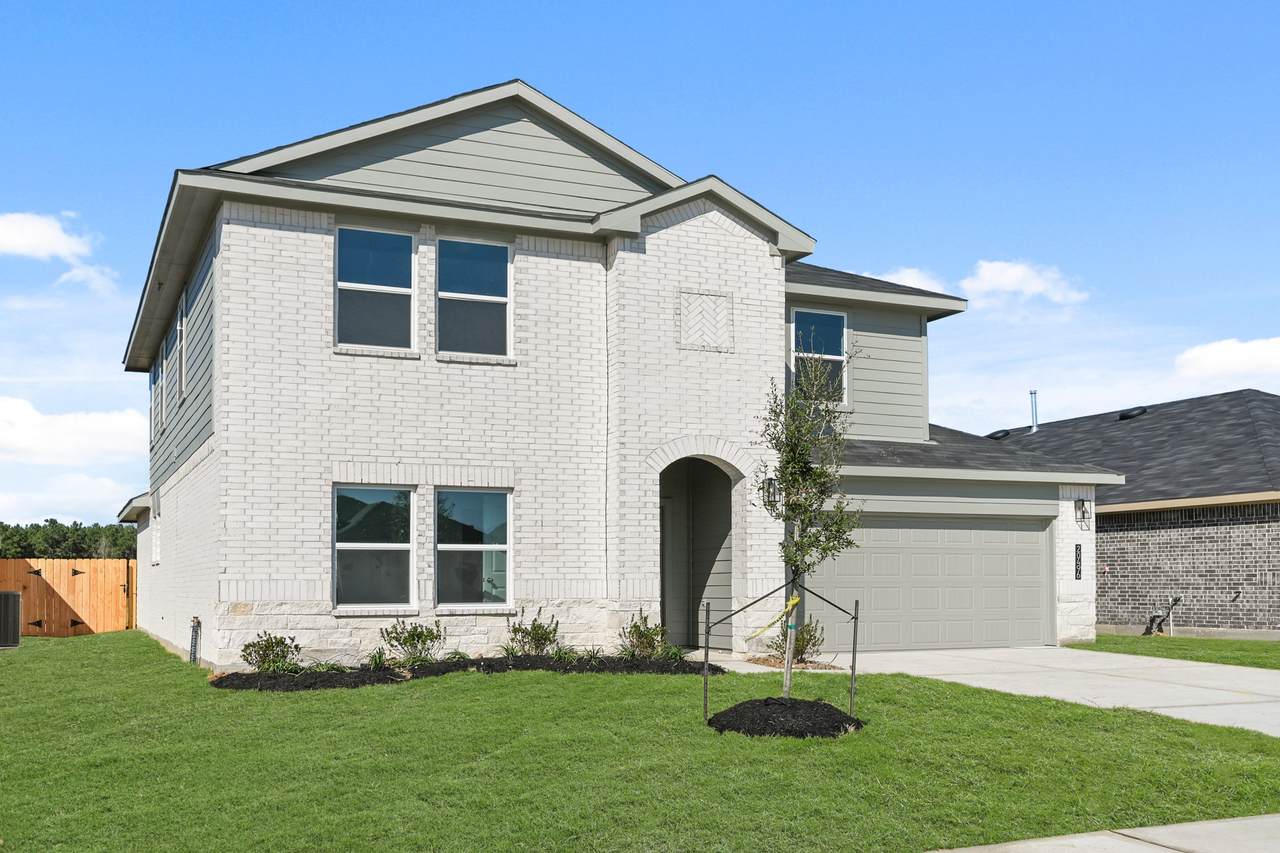 20496 Coast Redwood Street - Photo 1