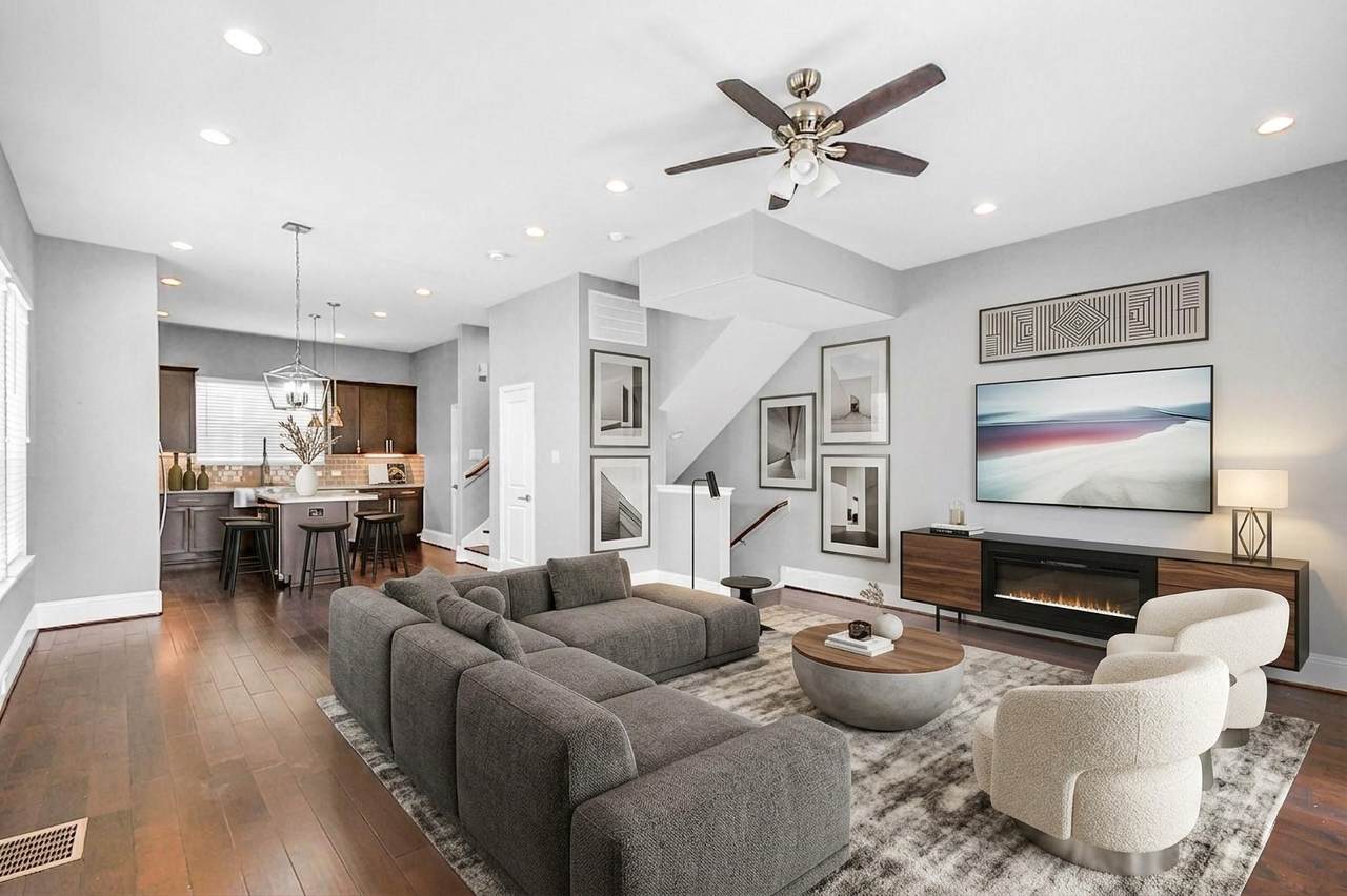 411 Nagle Street - Photo 1