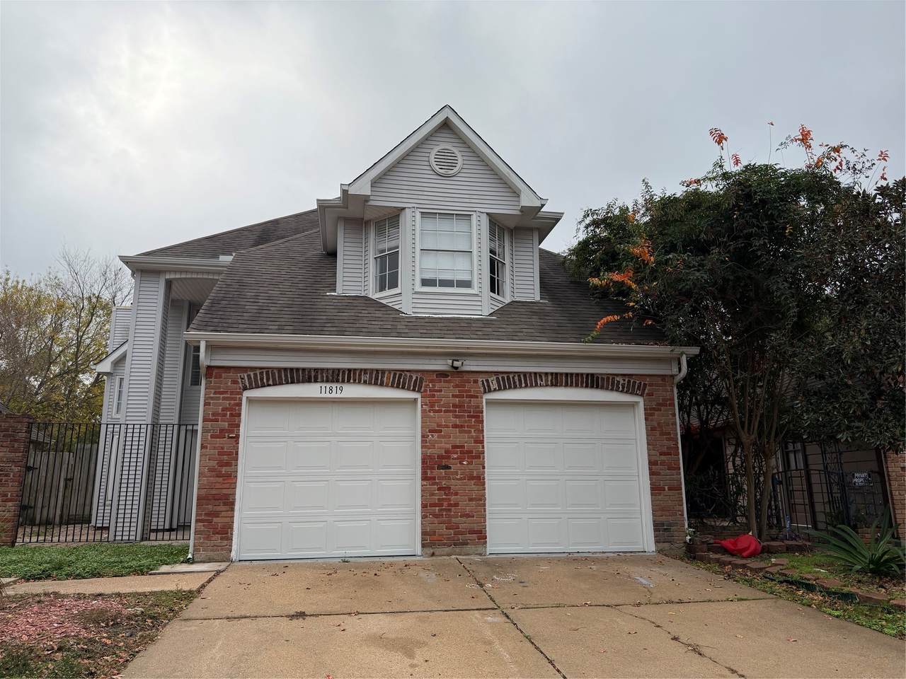 11819 Meadowchase Drive - Photo 1