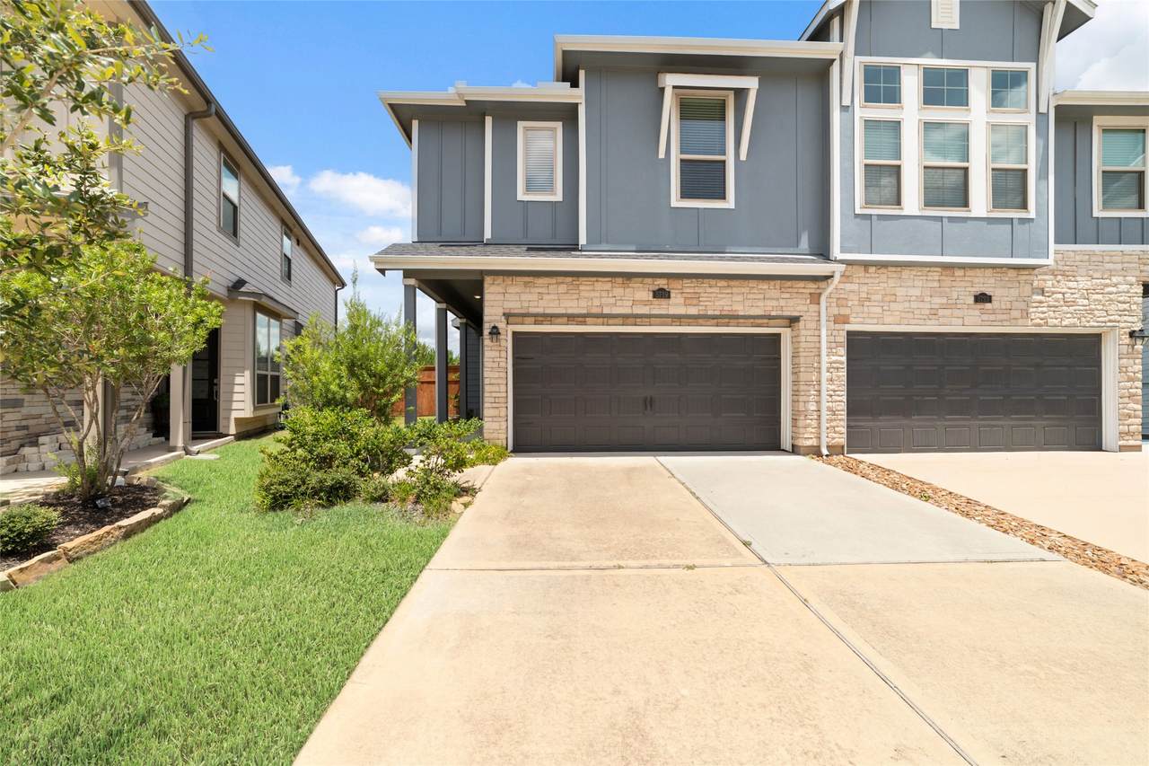 5719 Foggy Vine Court - Photo 1