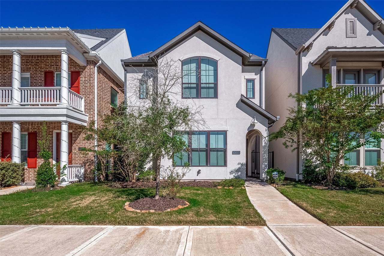 5038 Galahad Court - Photo 1