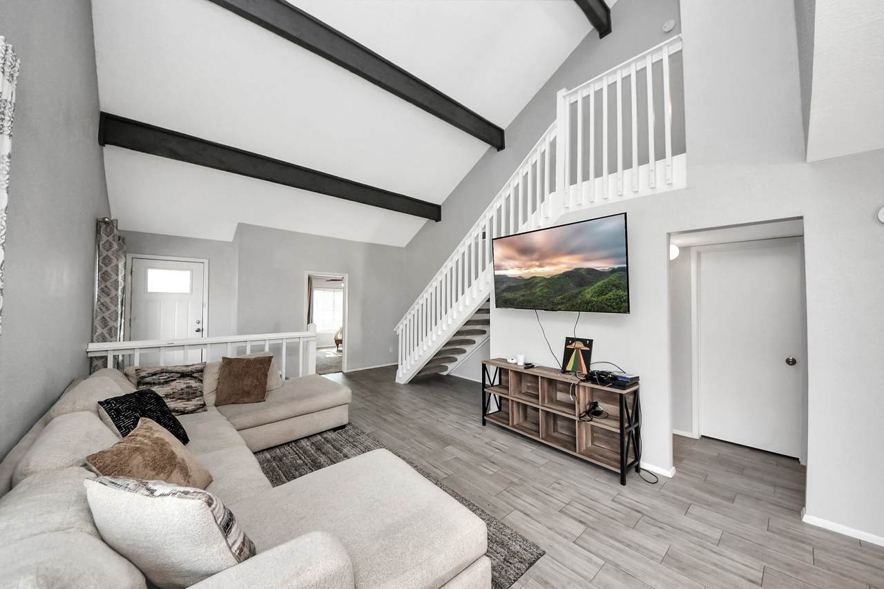6154 Airport Boulevard - Photo 1