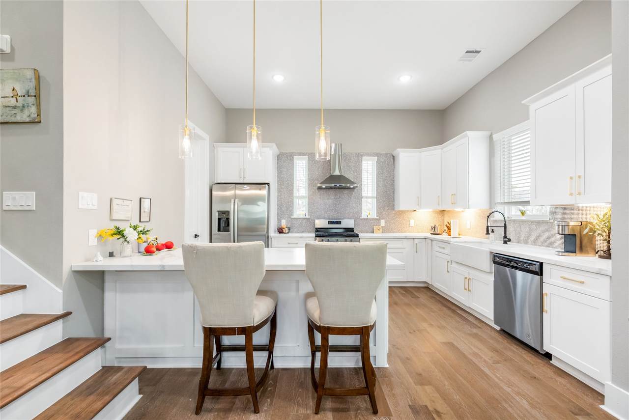 1407 23rd Street - Photo 1