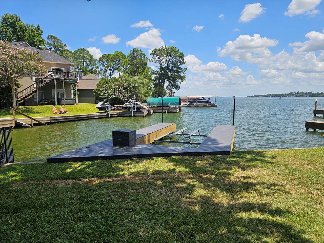 2910 Chaucer Drive - Photo 1