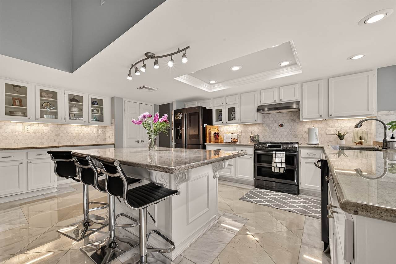 3311 Larkwood Lane - Photo 1