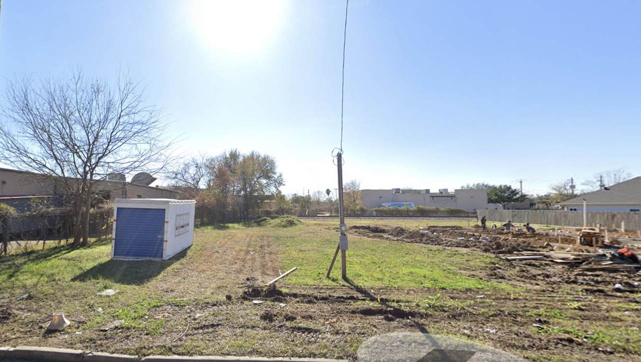 7014 Avenue C - F - Photo 1