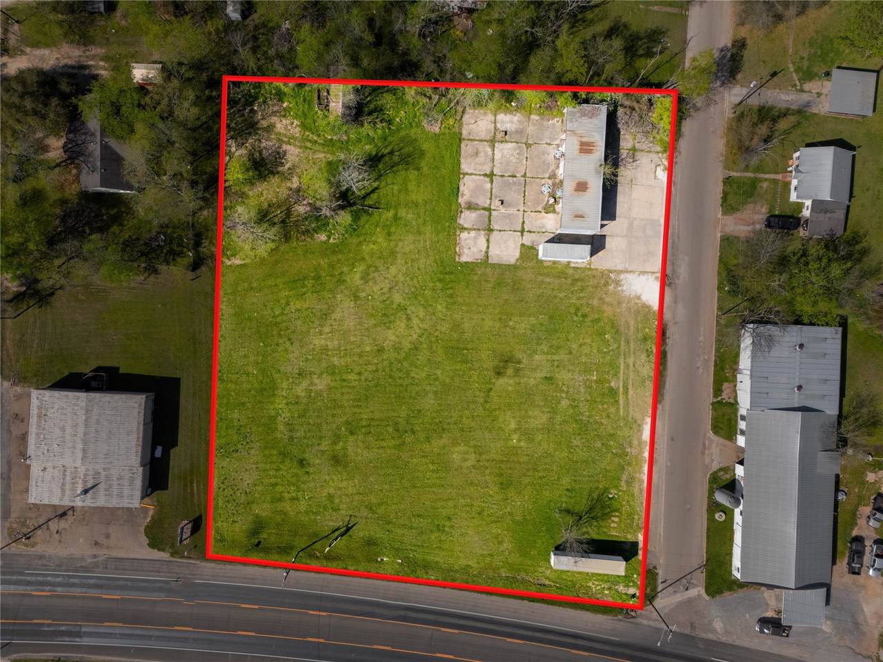 200 Park Street - Photo 1