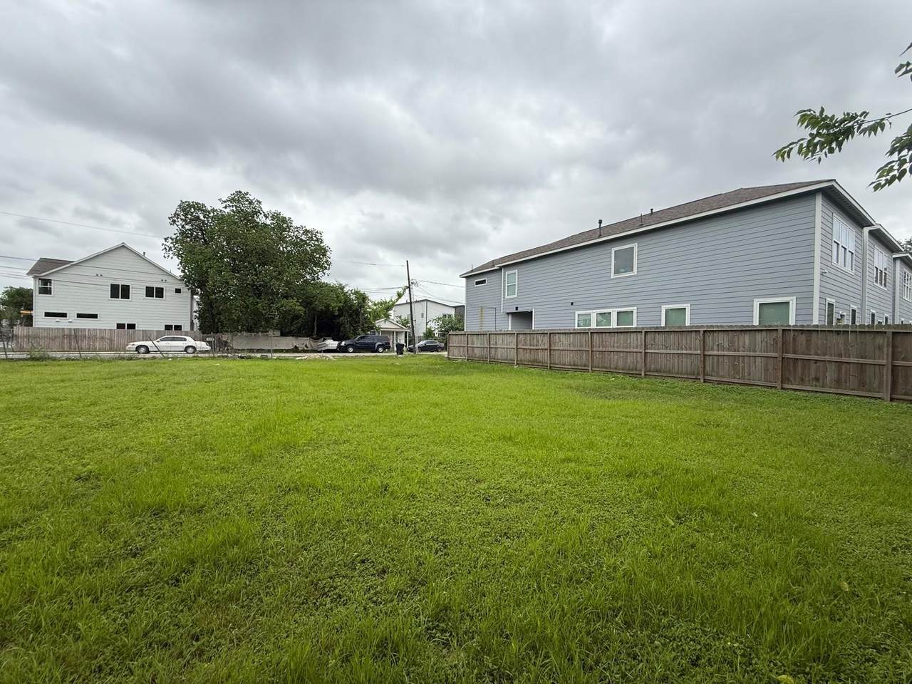 2021 Harlem Street - Photo 1
