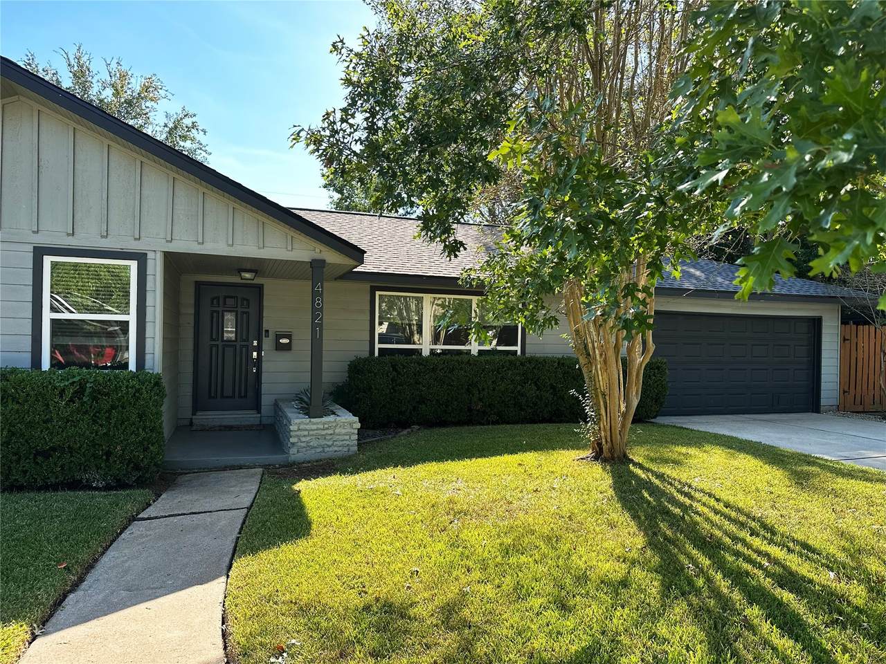 4821 Hummingbird Street - Photo 1
