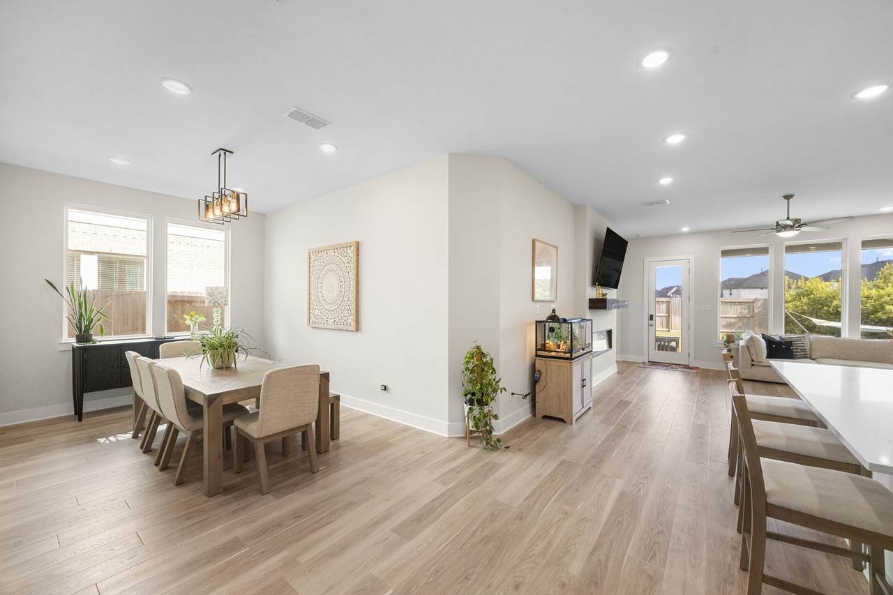 31835 Settlers Ridge Lane - Photo 1