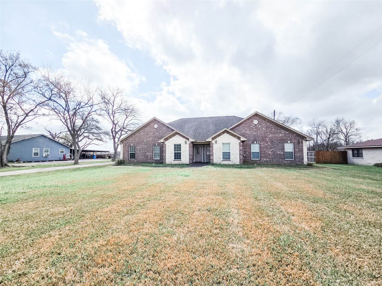 928 Runneburg Road - Photo 1