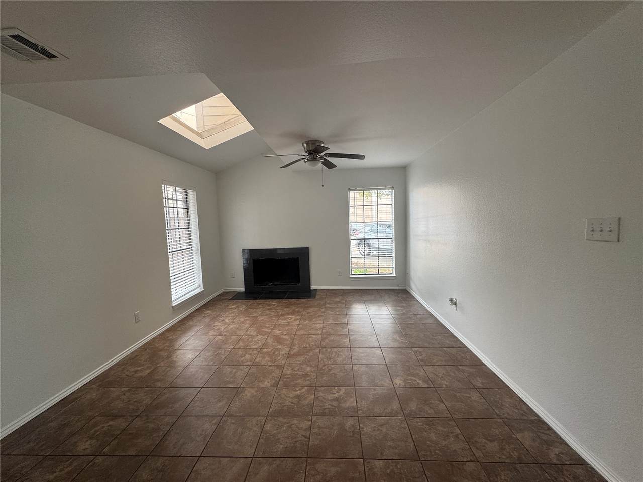 10912 Gulf Freeway - Photo 1