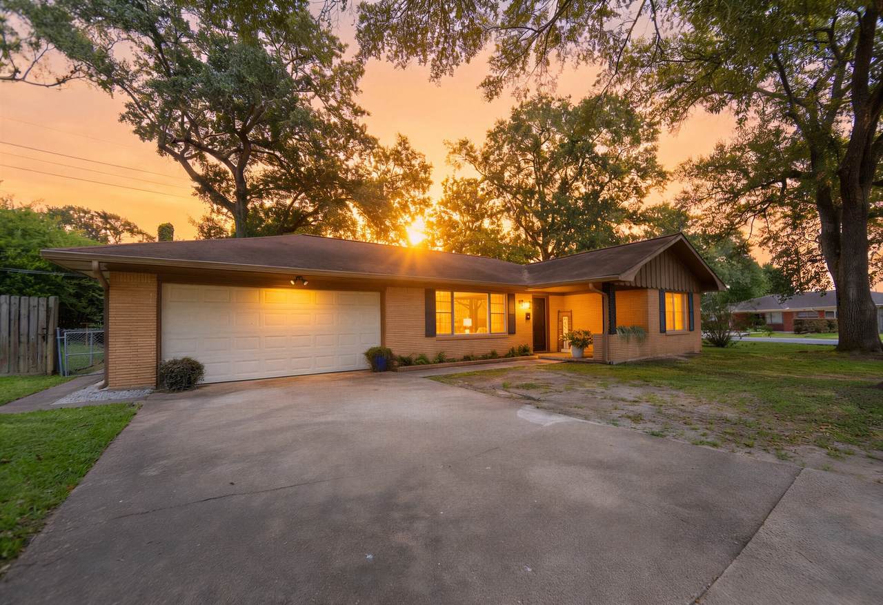 700 Barbara Street - Photo 1