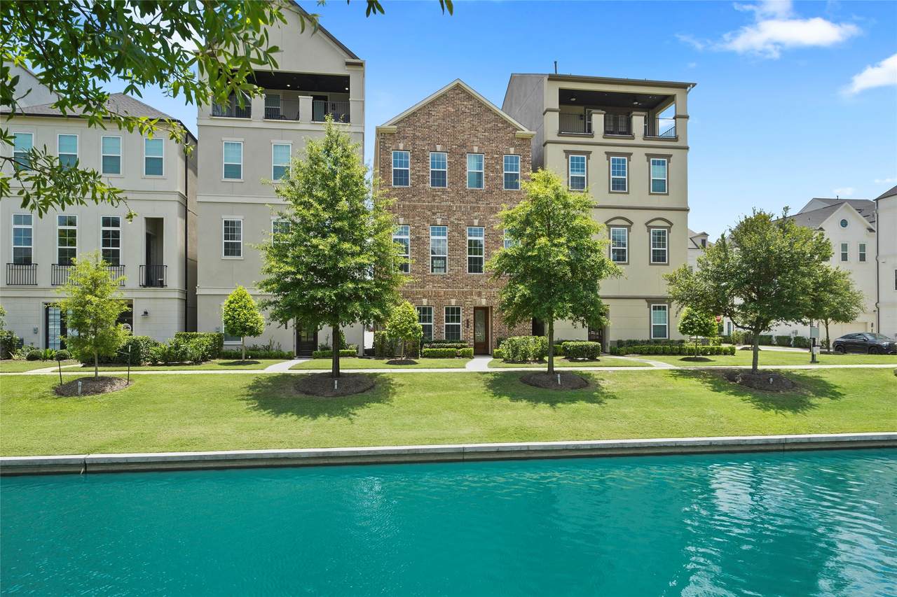3622 Lannister Lane - Photo 1
