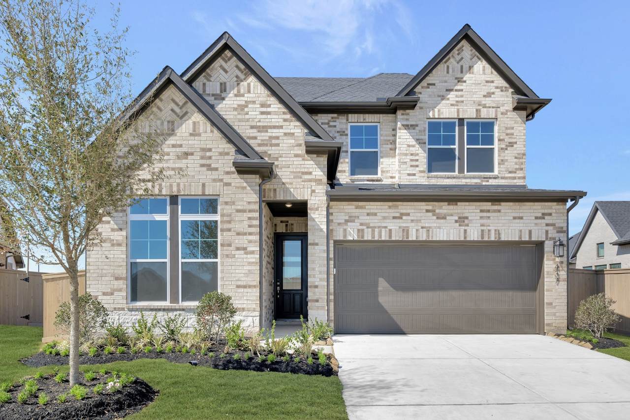 437 Silver Moon Way - Photo 1